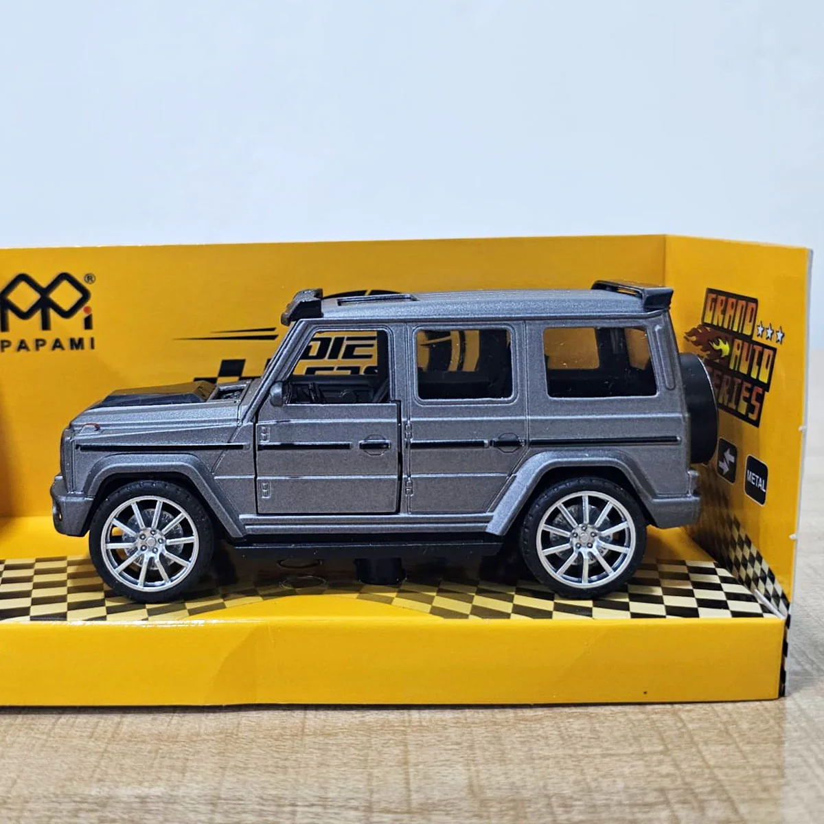 AM5997 PAPAMI High-Quality Die-Cast Pull Back Car – Luxury Sports Car Toy - Image 8
