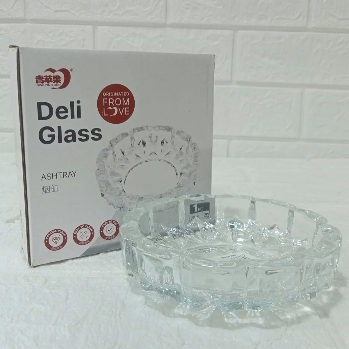 AM6053 Round Crystal Glass Smoking Ashtray- 118mm - Image 3