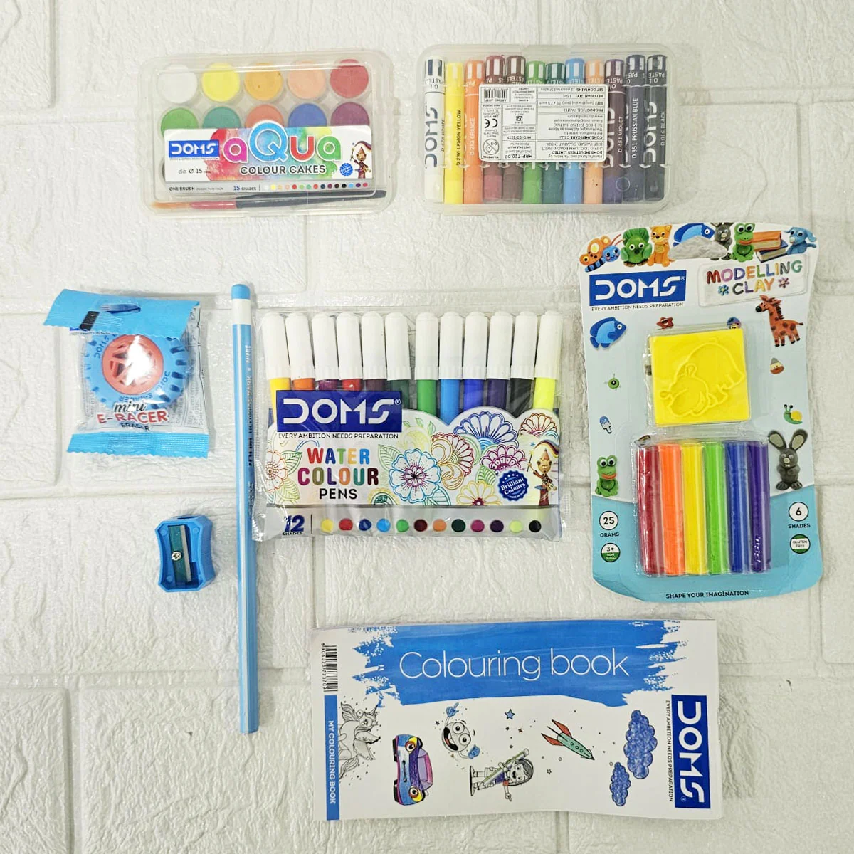 AM6100 Doms Art On Wheels Assorted Stationery Items Kit - Image 2