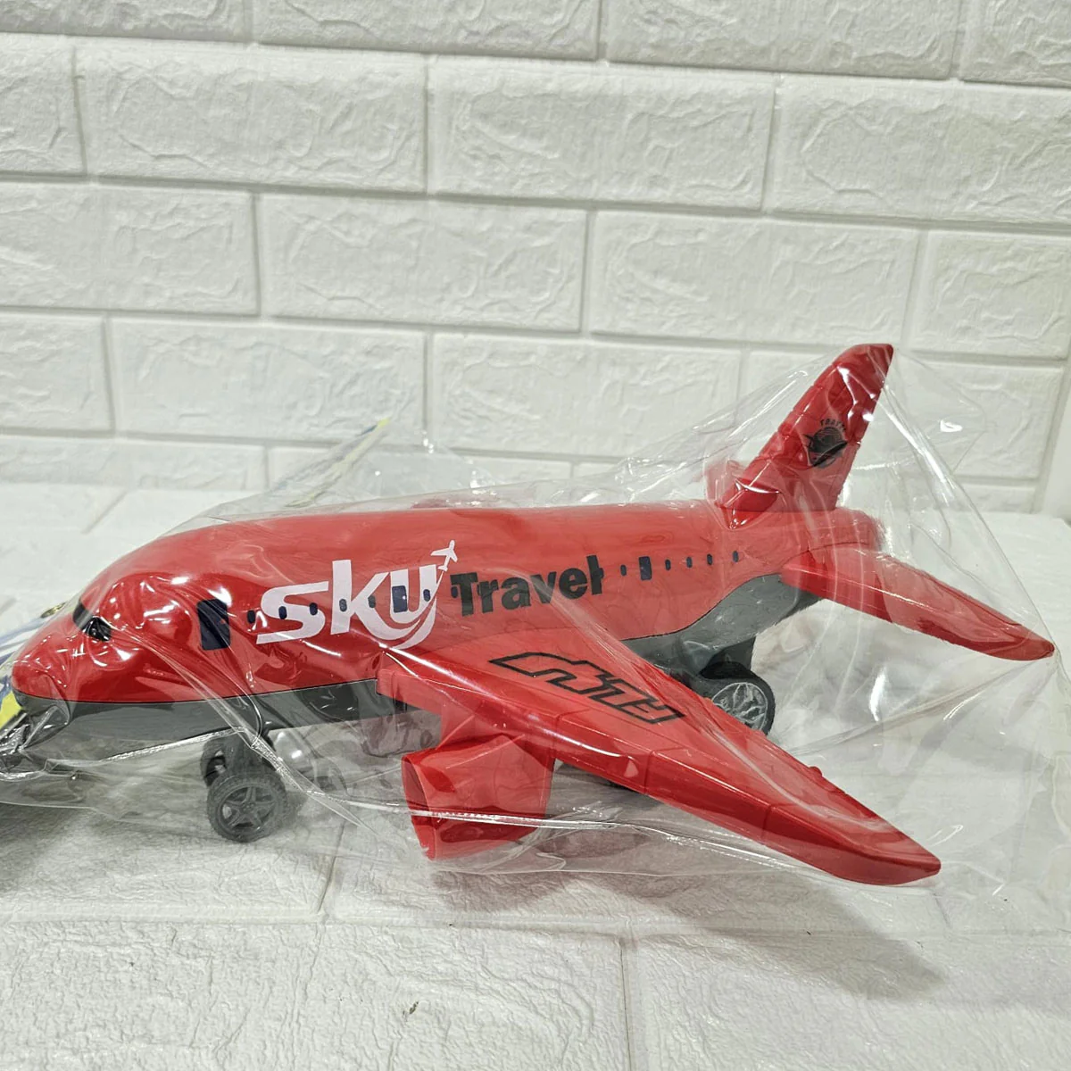 AM6116 Sky Travel Friction-Powered Airplane Toy for Kids - Image 4