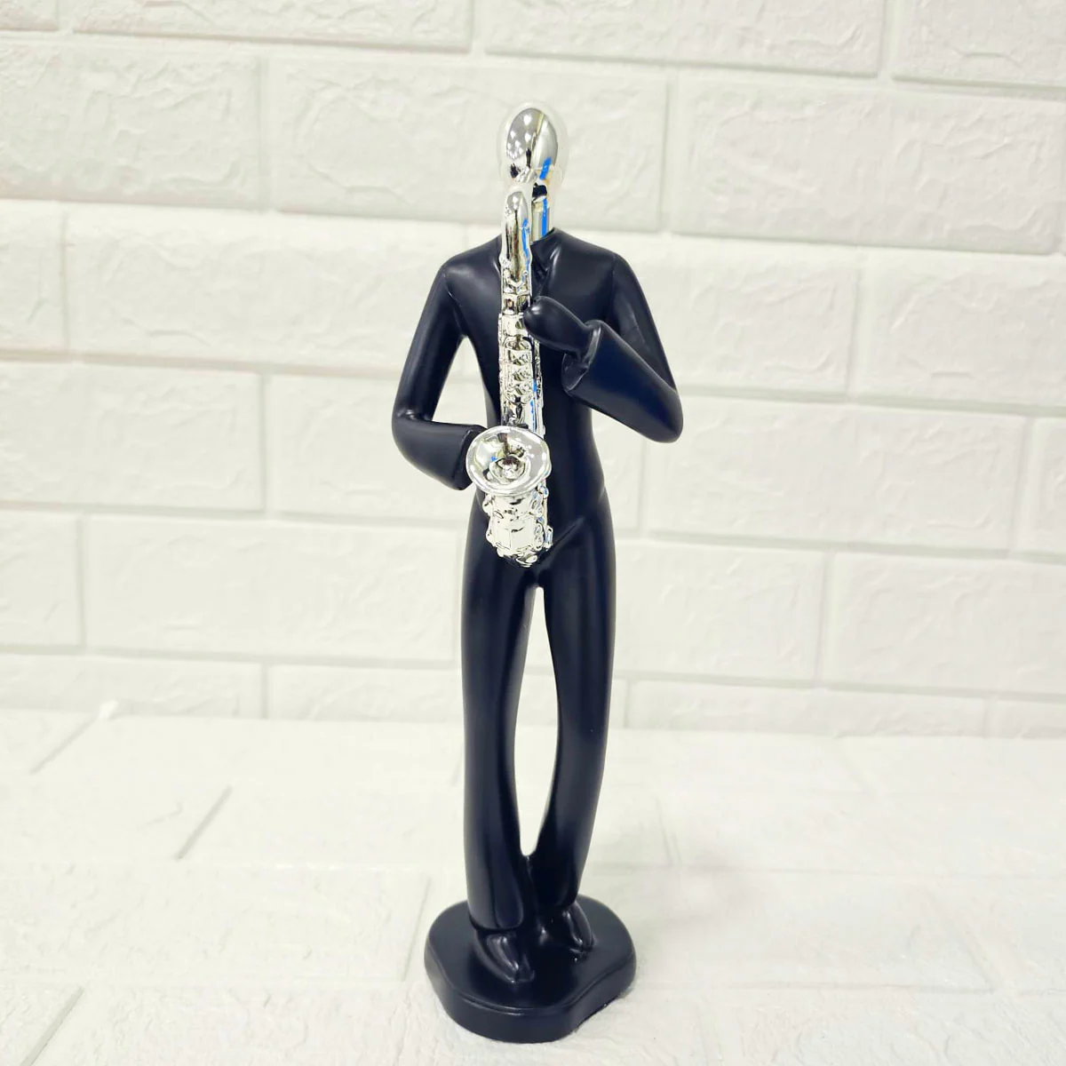 AM6134 Modern Saxophone Sculpture – Stylish Musician Figurine for Home & Office Décor - Image 3