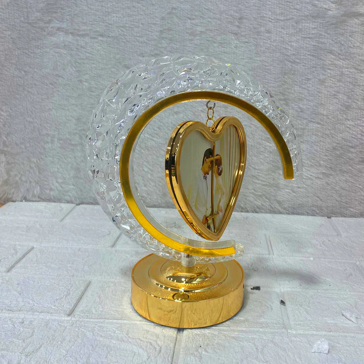 AM6269 LED Crystal Moon Lamp with Heart Shape Photo Frame - Image 6