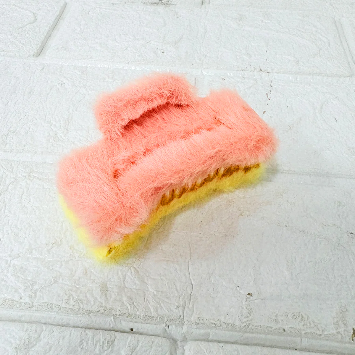 AM6383 Dual Shade Square Shape Fur Hair Claw - 1pc (Multicolour) - Image 6