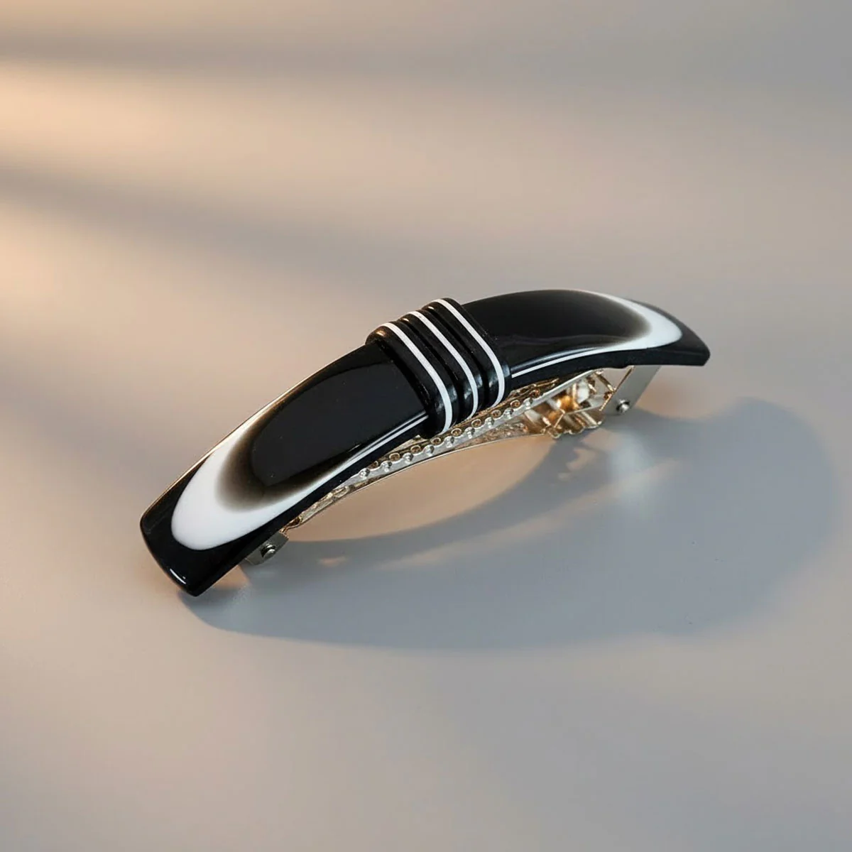 AM6393 Black and White Marbled Resin Barrette Hair Clip - 1pc - Image 2