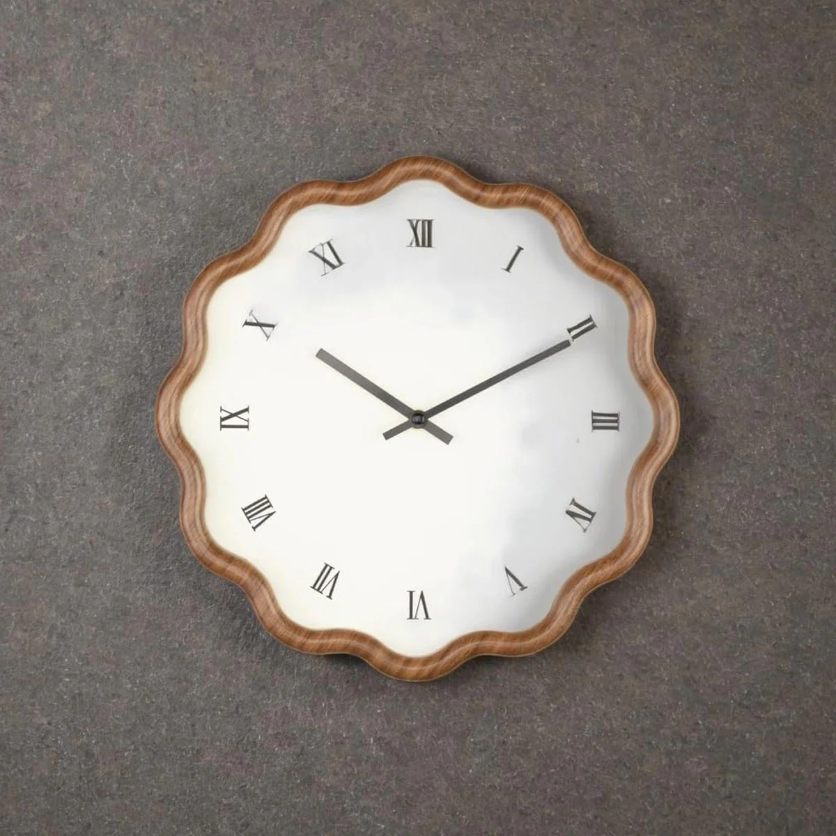 AM6522 Modern Scalloped Edge Wall Clock – Minimalist Floating Dial Design - 1pc - Image 2