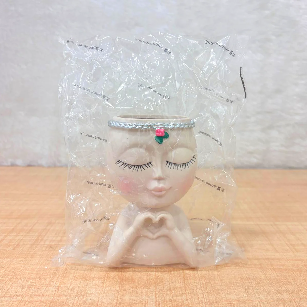 AM6707 Girl Pen Holder Home Decoration Gift Desktop Organizer (Pack of 1) - Image 4