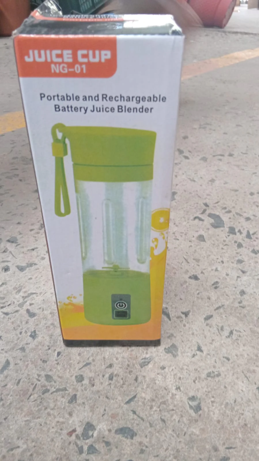 AM6822 Portable 2 USB Electric Juicer – 6-Blades Protein Shaker Blender Cup (380 ML) - Image 5