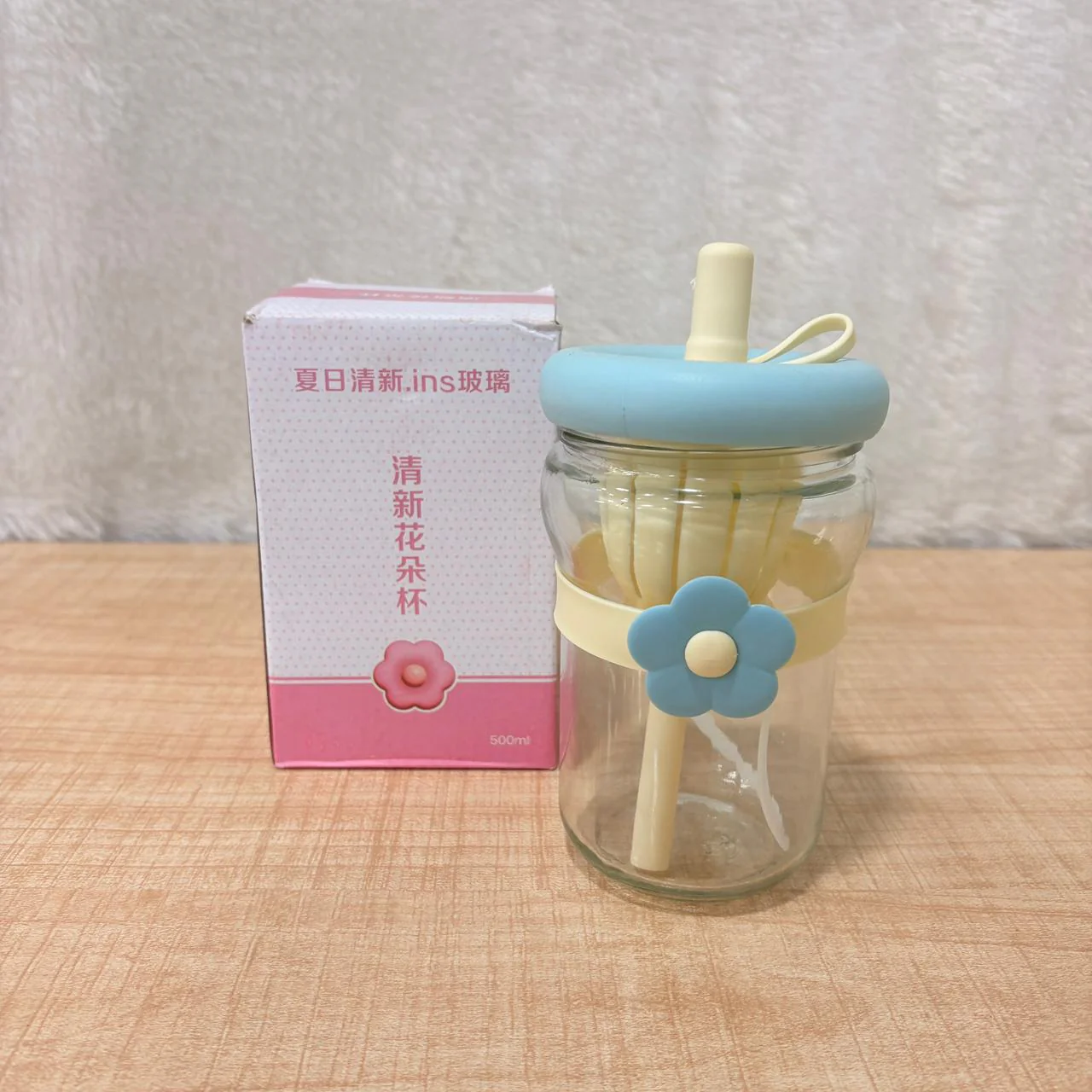 AM7108 Flower Glass Sipper Bottle - 500ml, Built-in Juicer & Straw - Image 6