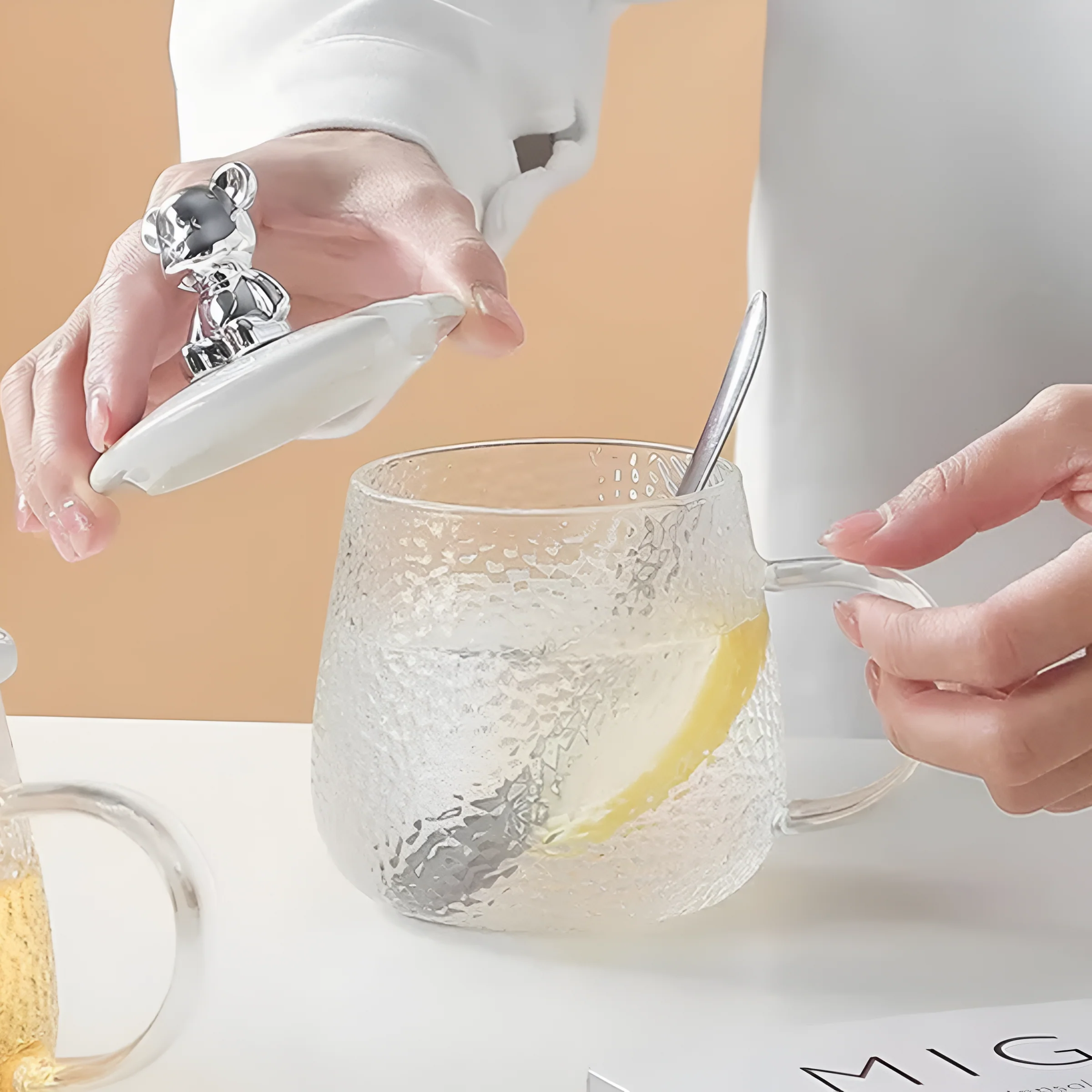 AM7133 Glass Tea Coffee Mug with White Teddy Bear Handle Heat-Resistant Tea Cup - Image 5