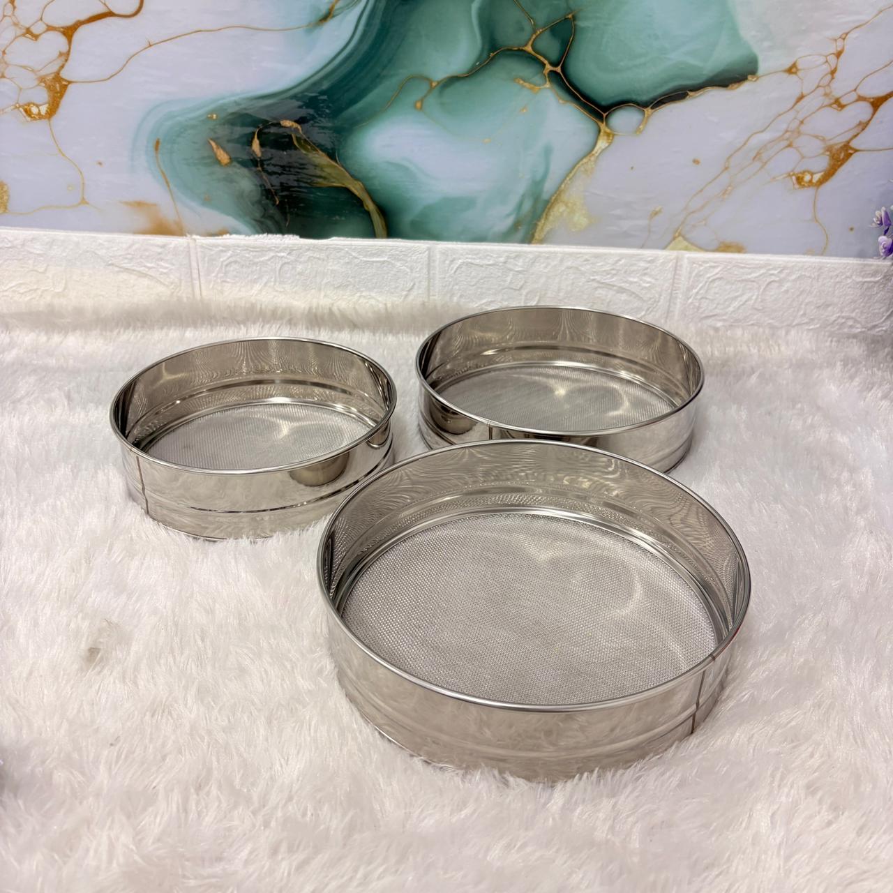 AM7333 Universal Stainless Steel Flour Sieve Set (Set of 3) – 17cm, 18cm, 20cm - Image 2