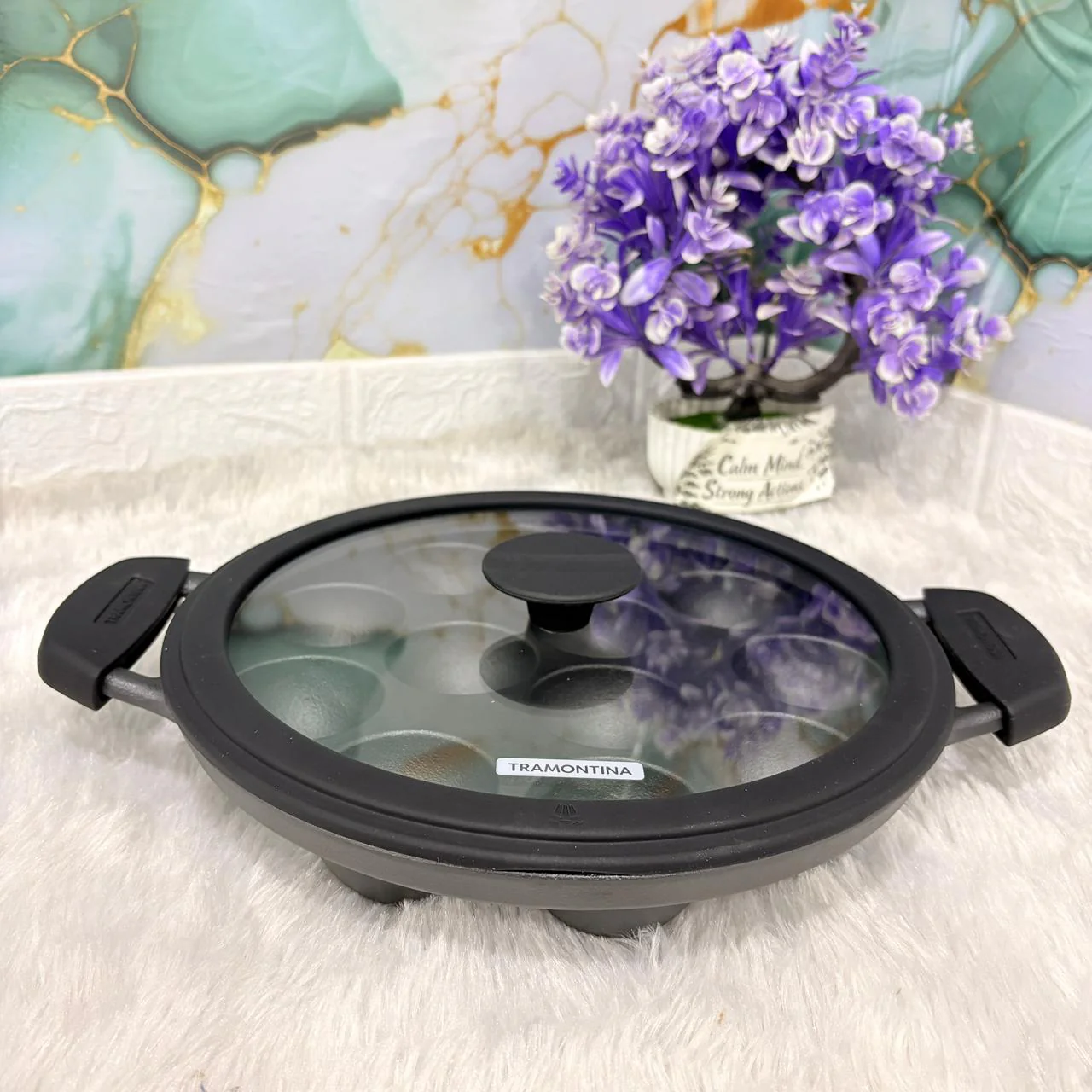 AM7403 Tramontina TITANEX Pre-Seasoned Cast Iron Paniyarakkal with Lid, 26 cm - Image 3