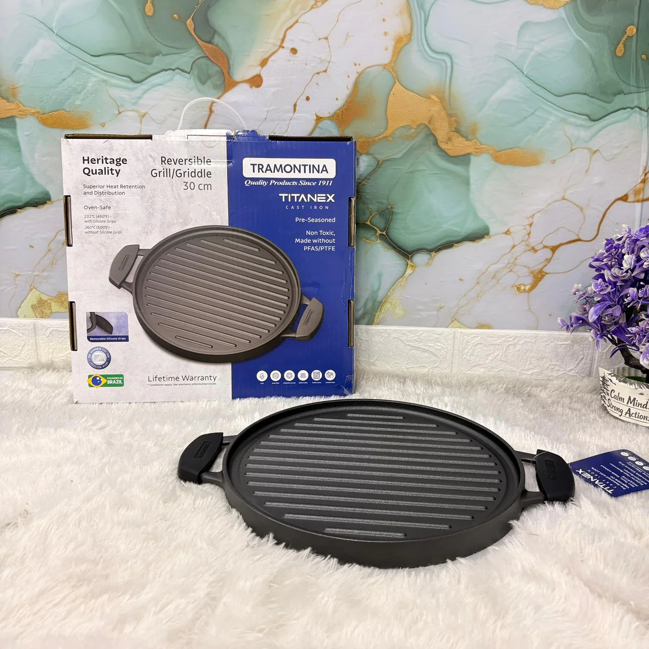 AM7405 Tramontina TITANEX Pre-Seasoned 2in1 Cast Iron Reversible Grill & Griddle - 30 cm - Image 2