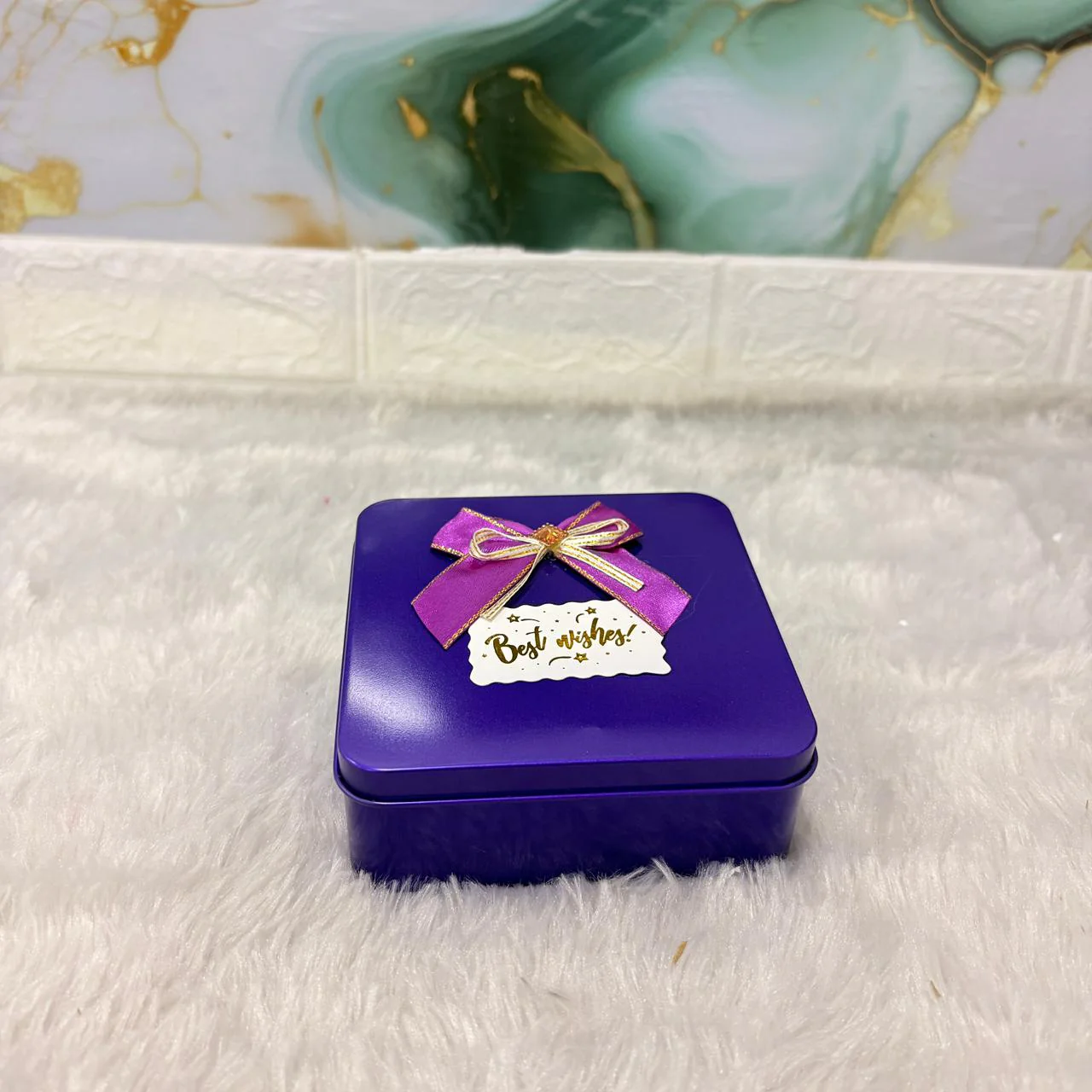 AM7457 Square Metal Gift Tin Box with Decorative Bow and "Best Wishes" Label - Image 8