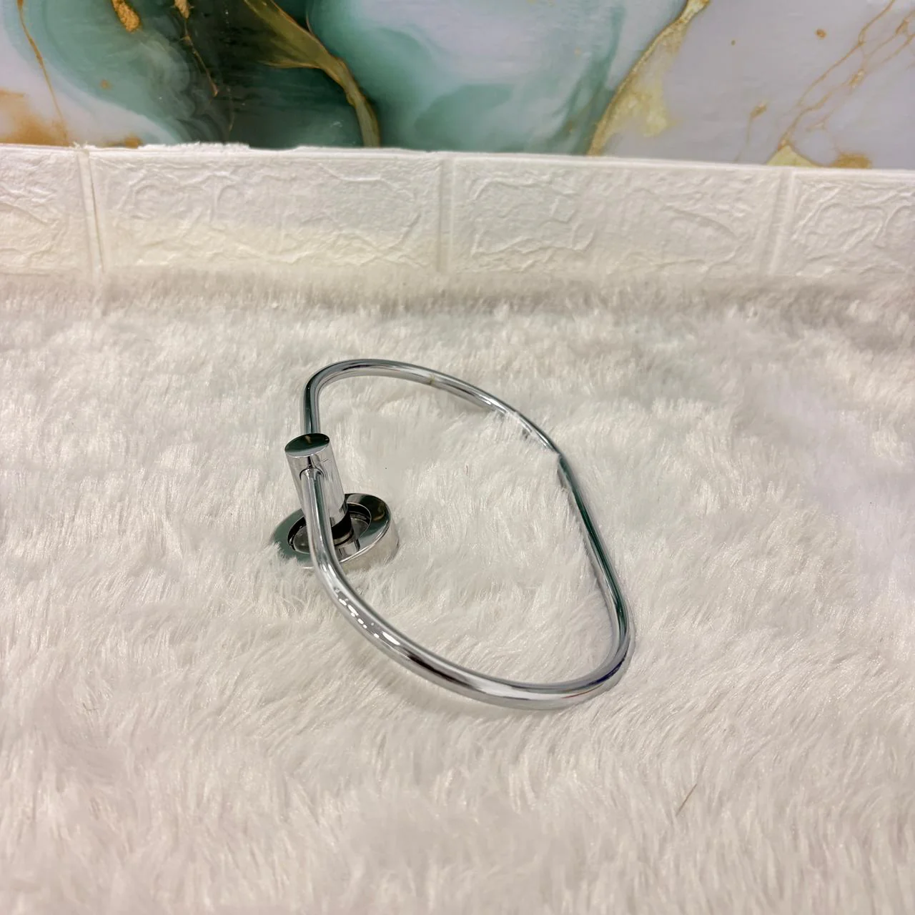 AM7471 Modern Oval Chrome Wall-Mounted Towel Ring - Image 9
