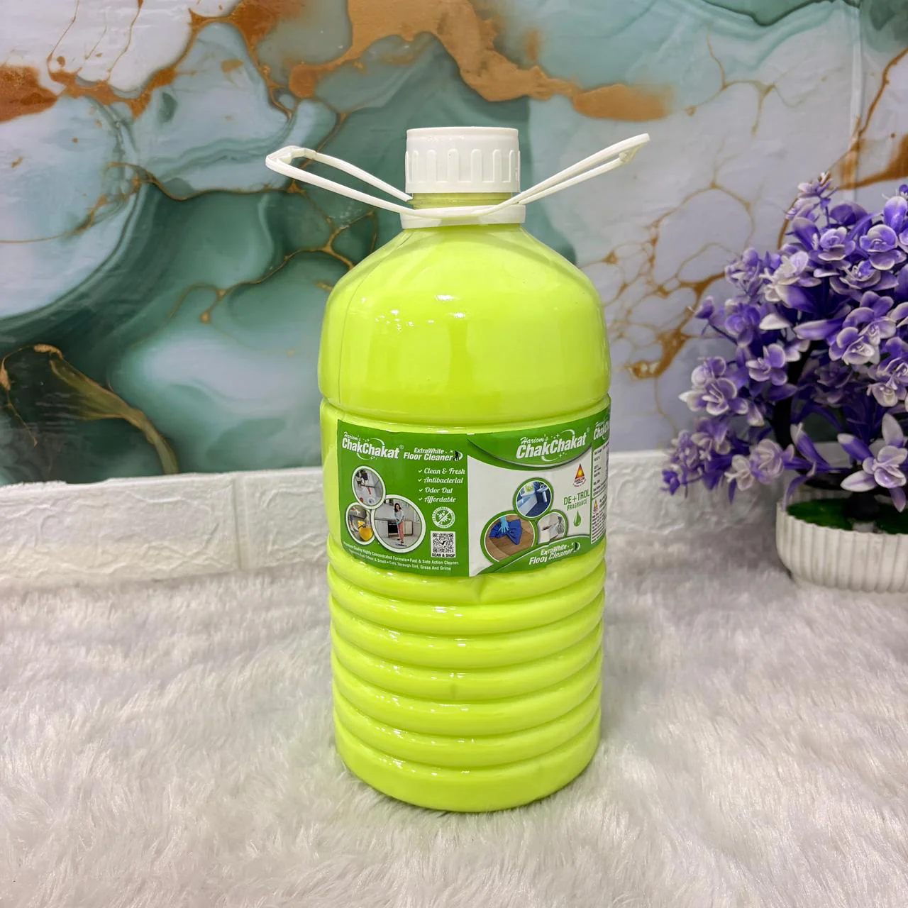 AM7499 Hariom ChakChakat De+Trol Fragrance Extra White Floor Cleaner 3L - Image 4