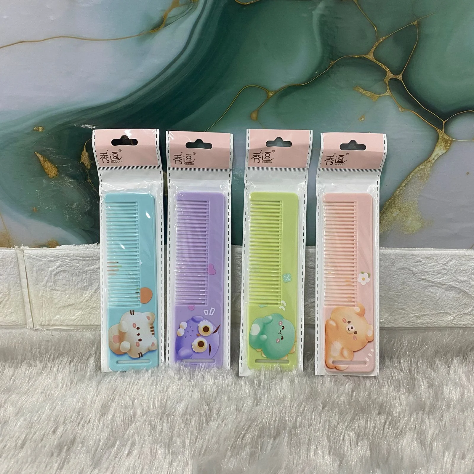 AM7552 XIUDOU Cute Cartoon Character Hair Comb COM-10-316 (1-Pcs) - Image 3