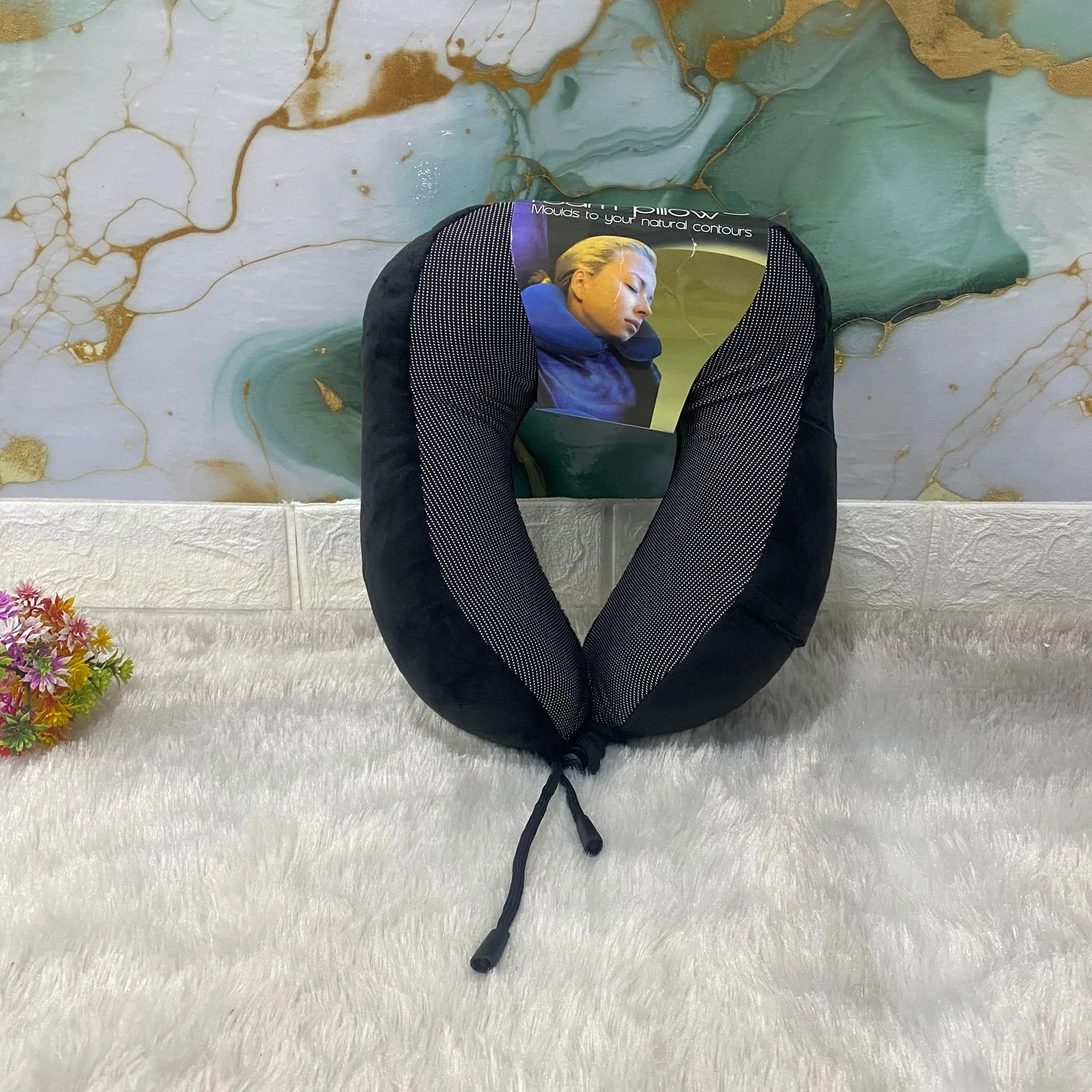 AM7555 Super Deluxe Memory Foam Travel Neck Pillow for Comfort and Support (1-Pcs) - Image 4