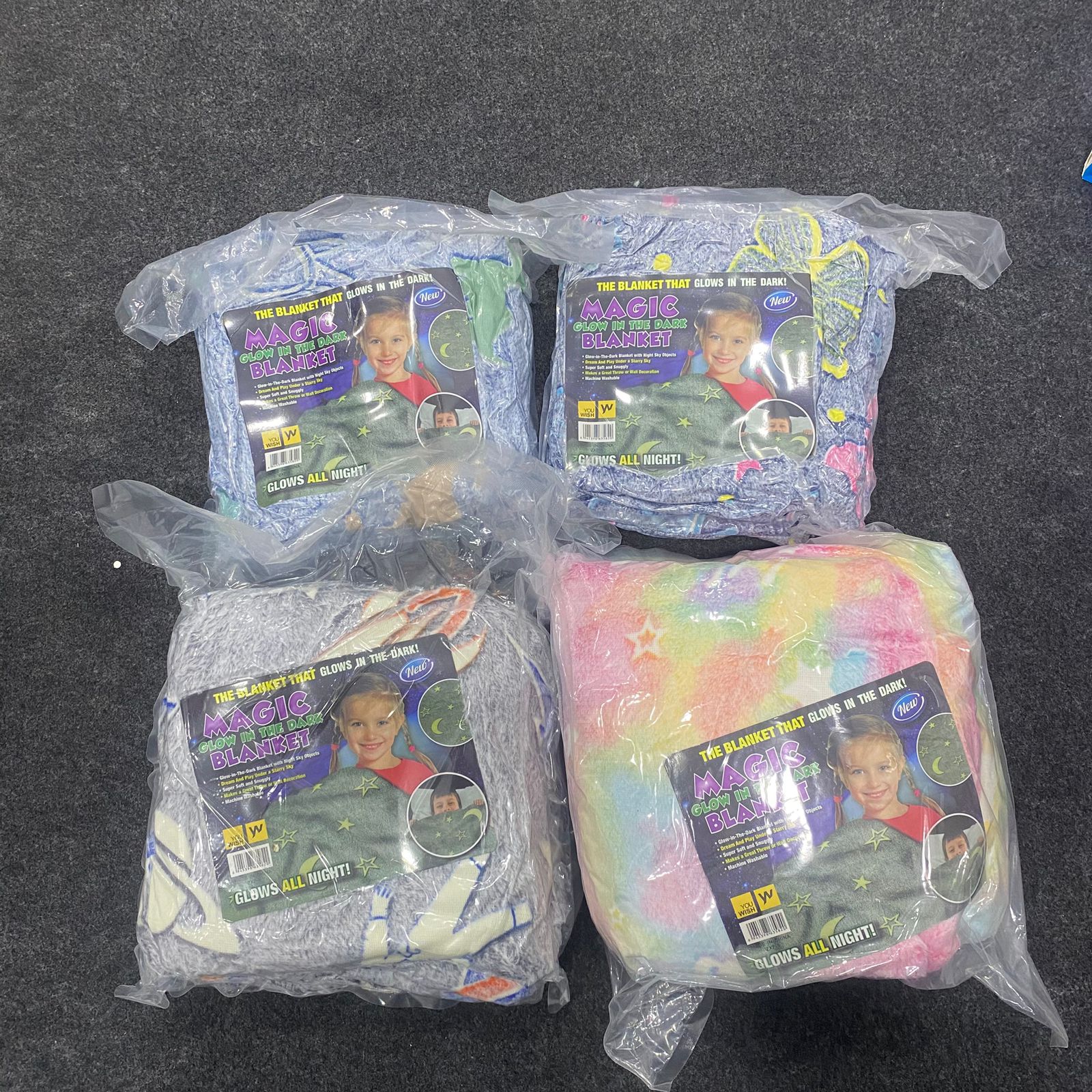 AM7557 Magic Glow in the Dark Super Soft Plush Blanket for Kids (1-Pcs) 6*5.5 ft - Image 6