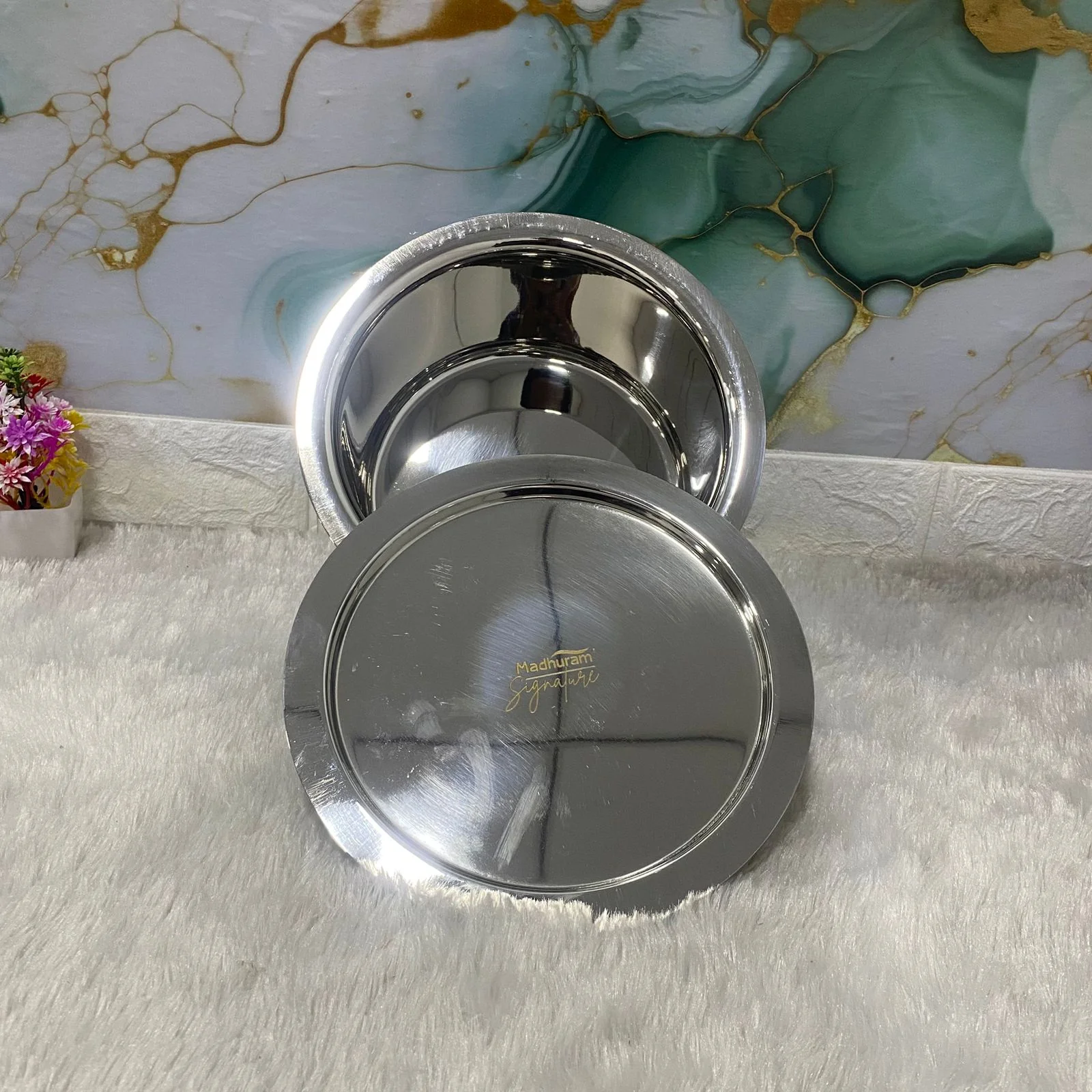 AM7599 Madhuram Signature 3110ml Stainless Steel Deep Tope with Lid (11x19x19 cm) - Image 2