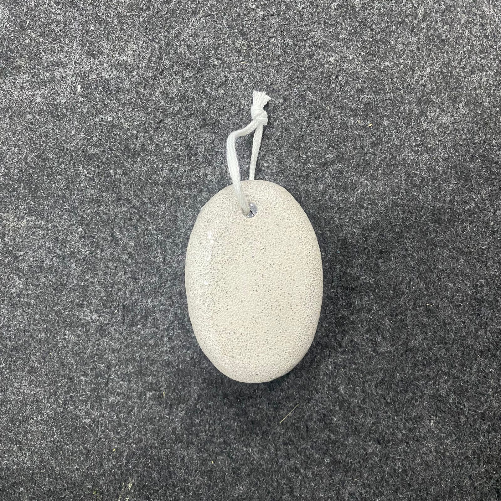 AM7631 Natural Oval Pumice Stone Exfoliator for Foot Care and Dead Skin Callus Removal - Image 8