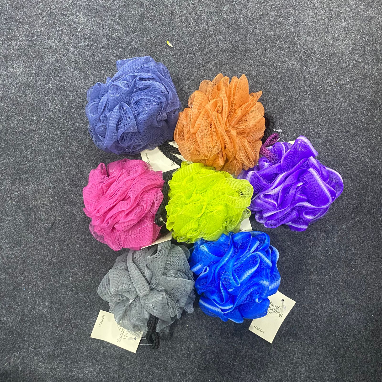 AM7635 Soft Mesh Bath Loofah Sponge For Gentle Exfoliation And Rich Lathering Body Wash - Image 4