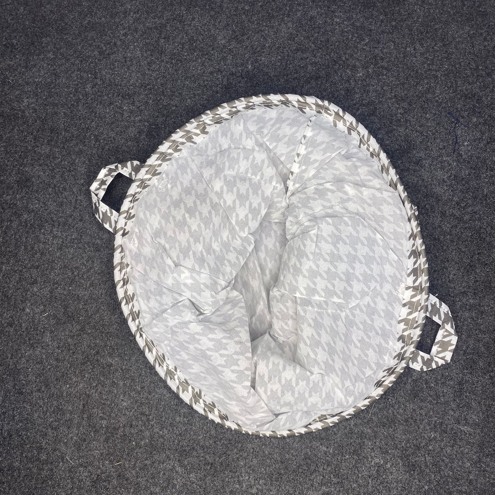 AM7718 FOLDABLE LAUNDRY BASKET CLOTHES STORAGE ORGANIZER WITH LID MEASURING 35 BY 35 CM - Image 8