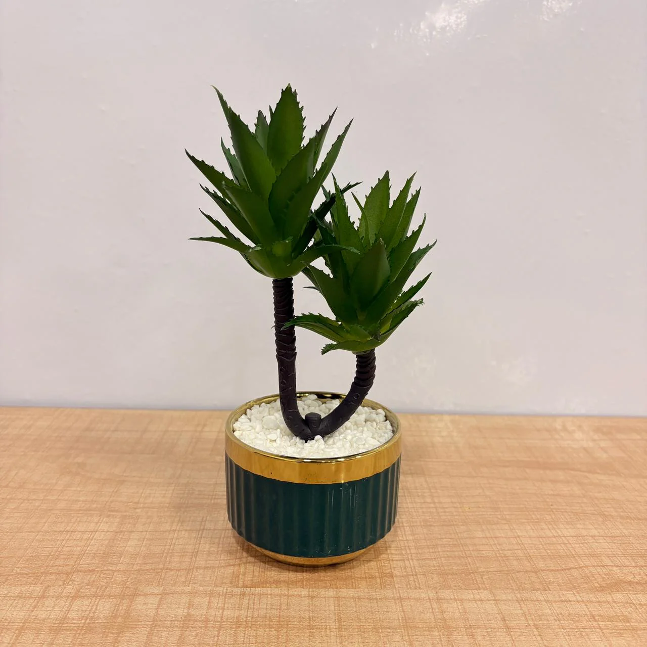 AM7772 Artificial Aloe & Succulent Potted Plants Mix (Pack Of 1) - Image 4