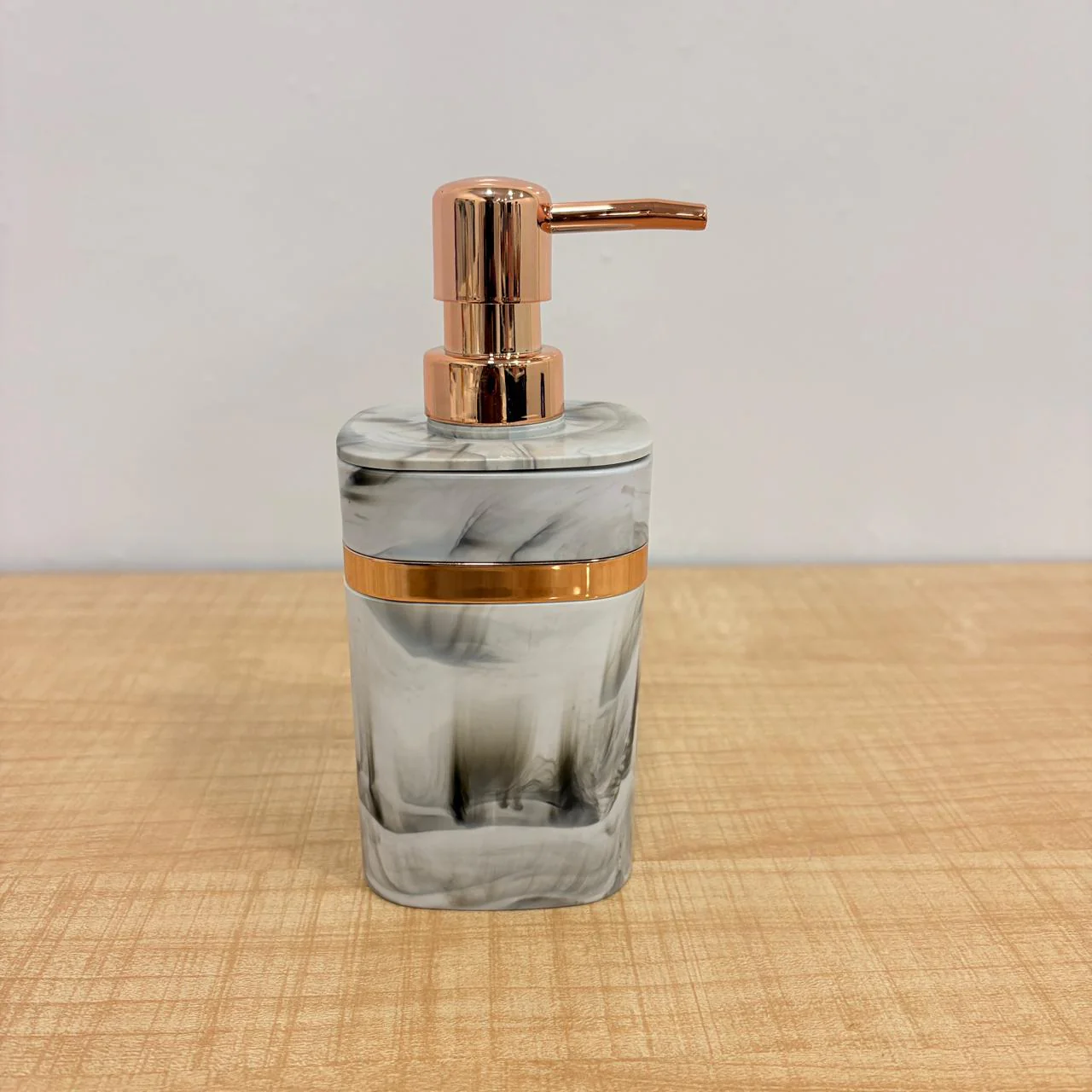 AM7786 ELEGANT MARBLE PATTERN SOAP DISPENSER WITH ROSE GOLD ACCENTS FOR MODERN BATHROOM DECOR - Image 3