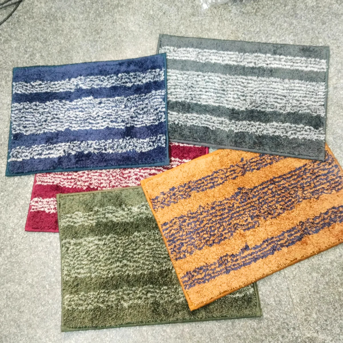 AM5852 Lining Print Microfiber Home Decor Bathmats - (HV 13x19 Inch) Multicolour - Image 4