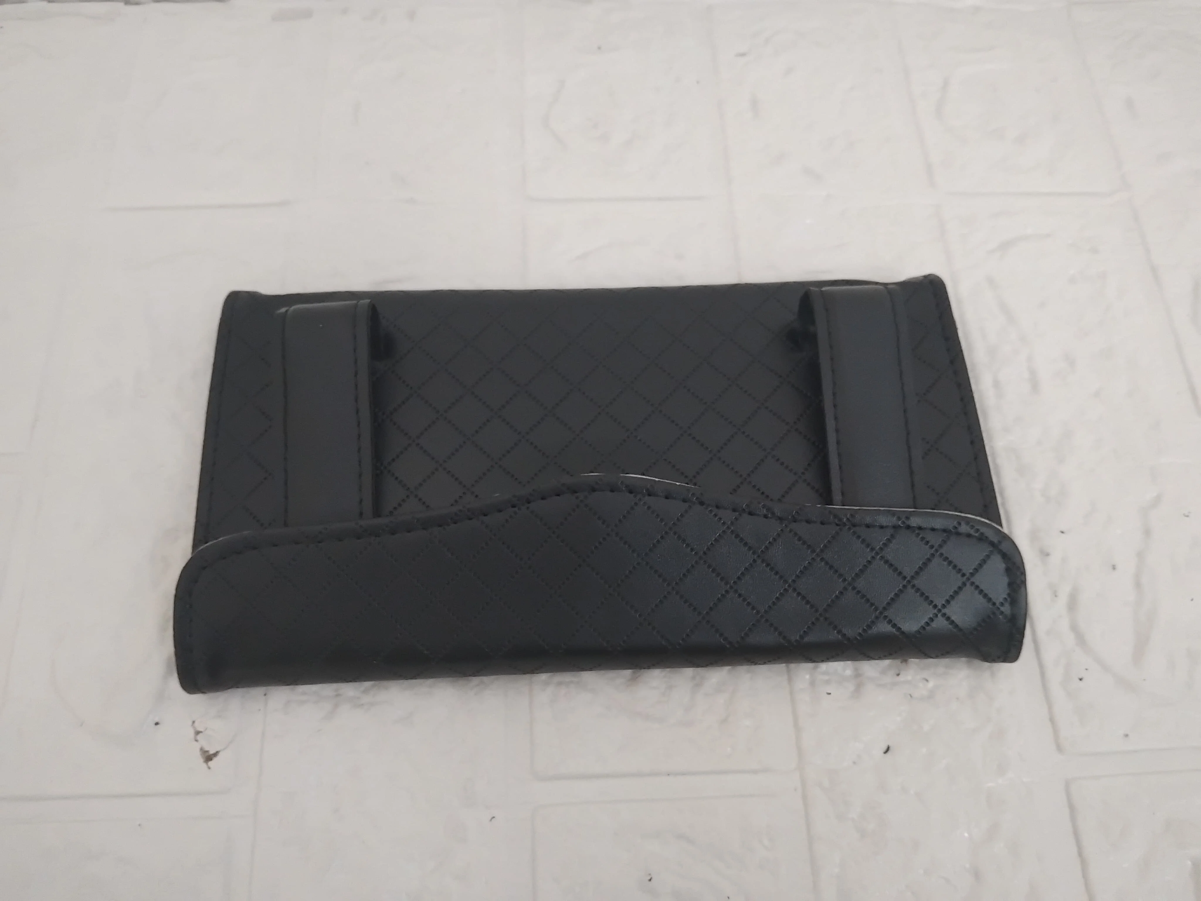AM3410 Premium Leather Sun Visor Mount Tissue Holder With Tissue - Image 11