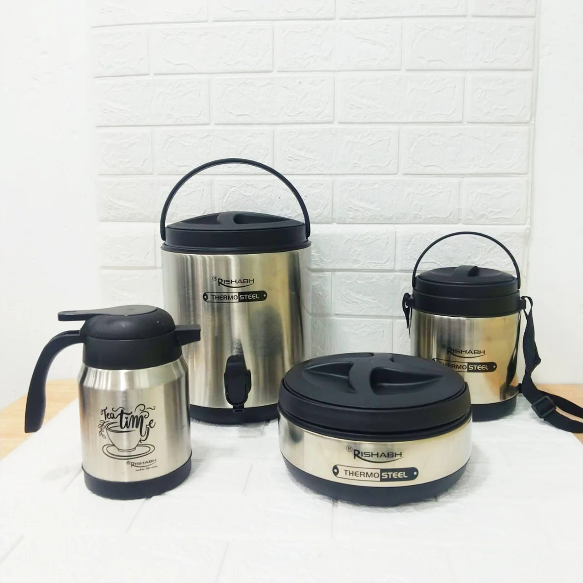 Di0191 Rishabh Big Multipurpose Thermo-Steel 4-Piece Set - Insulated Water Jug, Casserole, Tea Pot, and Lunch Box - Image 4