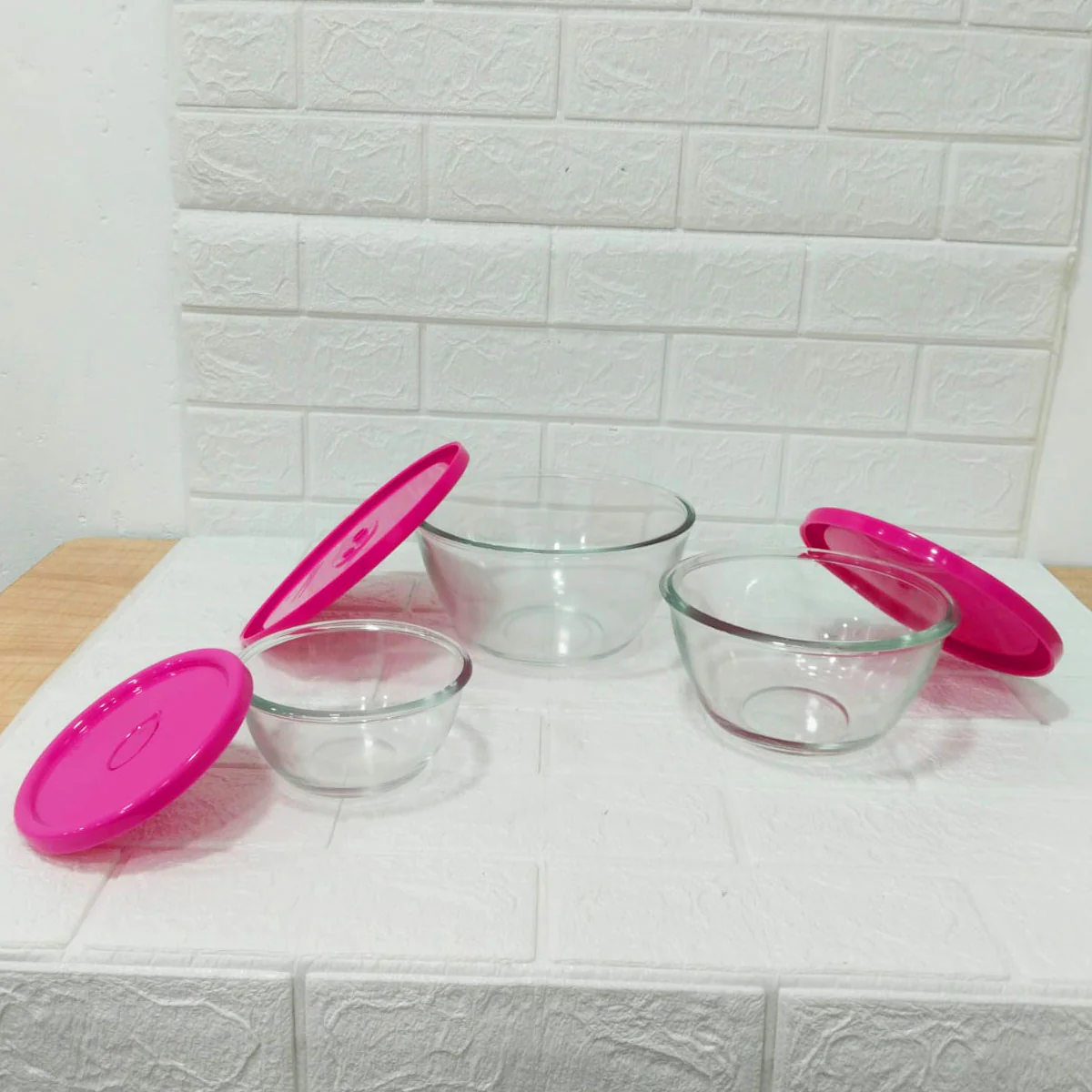 Di0199 YERA Polo Glass Bowl Set with Lids  - 3-Piece (435ml, 1000ml, 1580ml) - Image 5