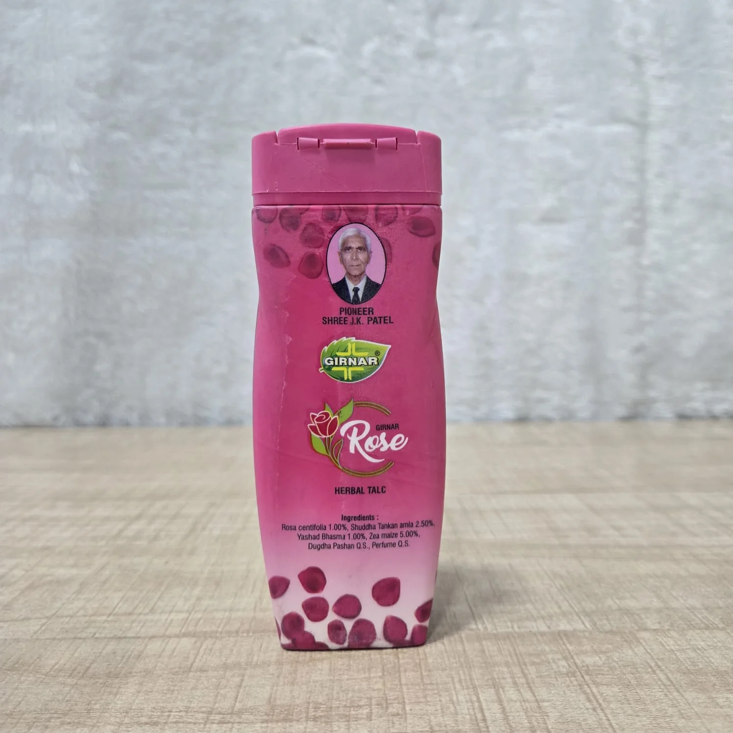 AM7084 Herbal Talc with Rose Scent Rose Herbal Talc(100gm) - Image 3