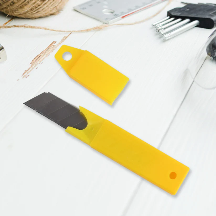 15290 Heavy Duty Working Cutter Knife with replacement blade, 2 Screwdriver Hand Tool (4 Pc Set) - Image 4