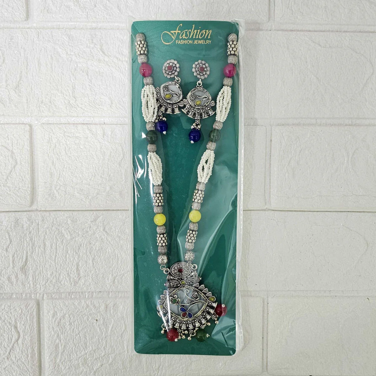 Di0047 Navratri Intricate Oxidized Silver Floral & Jali Necklace with Beaded Earings - Image 4