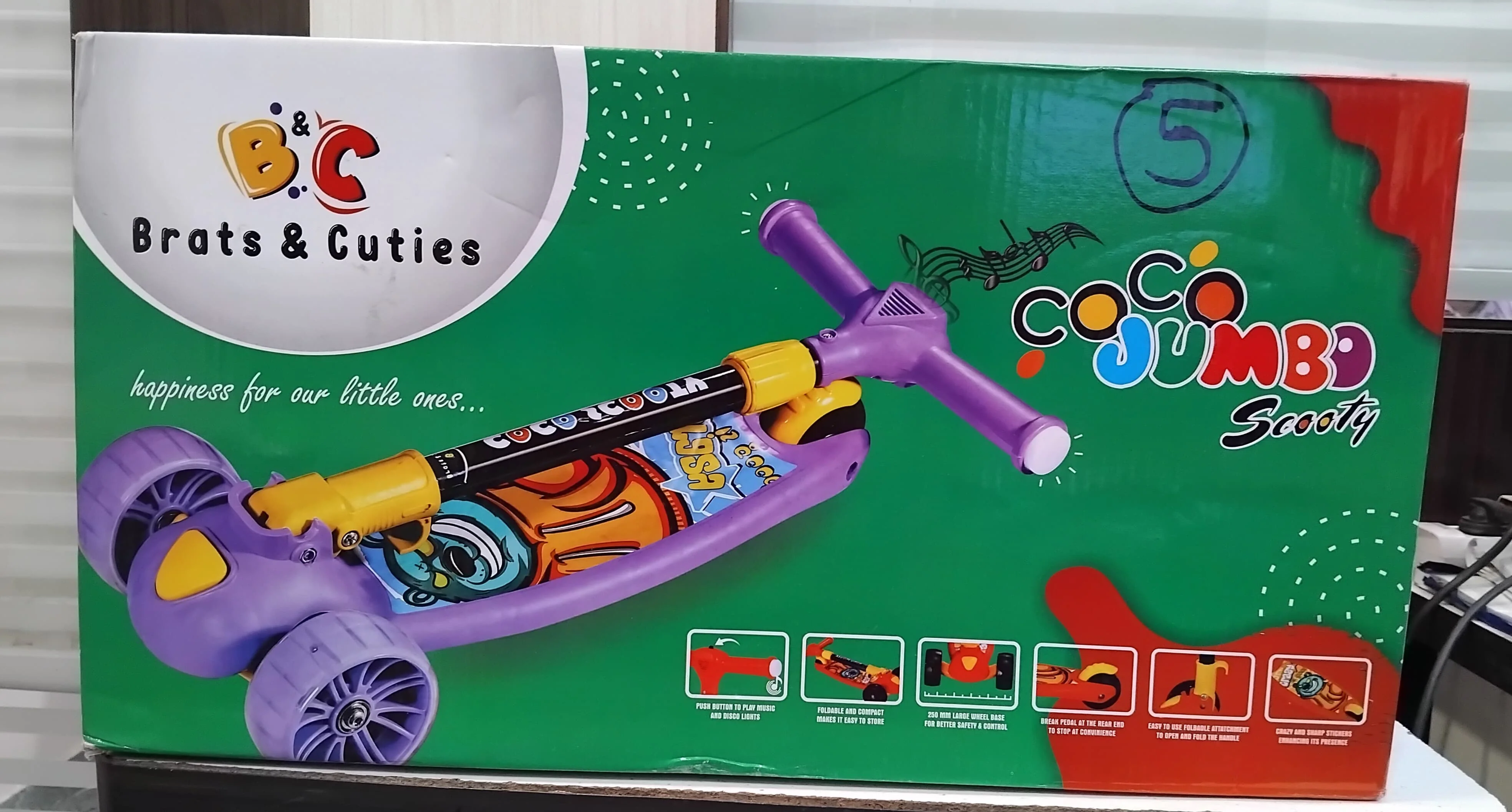 AM2876 Kick Scooter Coco Jumbo Led B & C Brats & Cuties Now With A Bigger And Sturdier Base Just Push The Button - Image 9