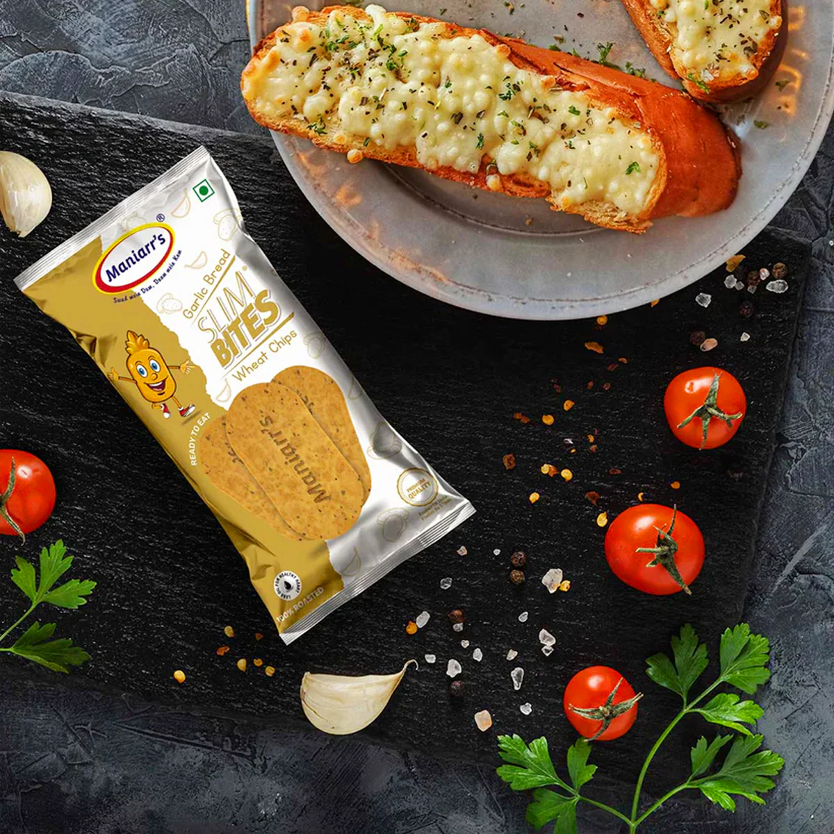 0030 Maniarr's Garlic Bread Khakhra Wheat Chips (60gm)