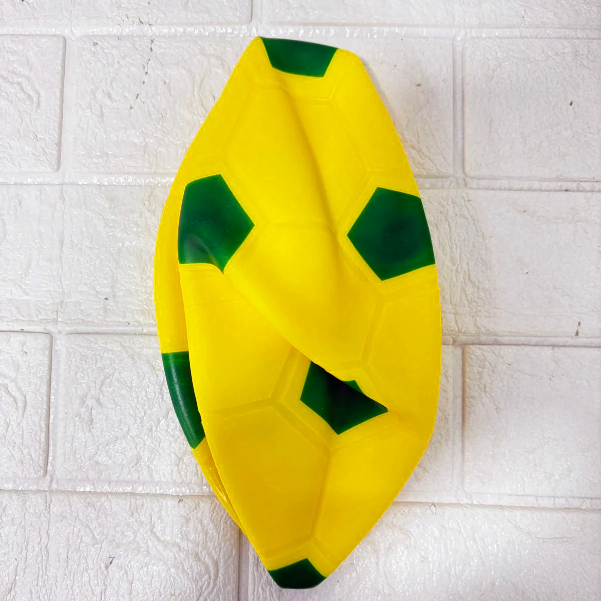 AM6318 Multicolor Football - Size: 9 Inch (Rubber Football) - Image 4