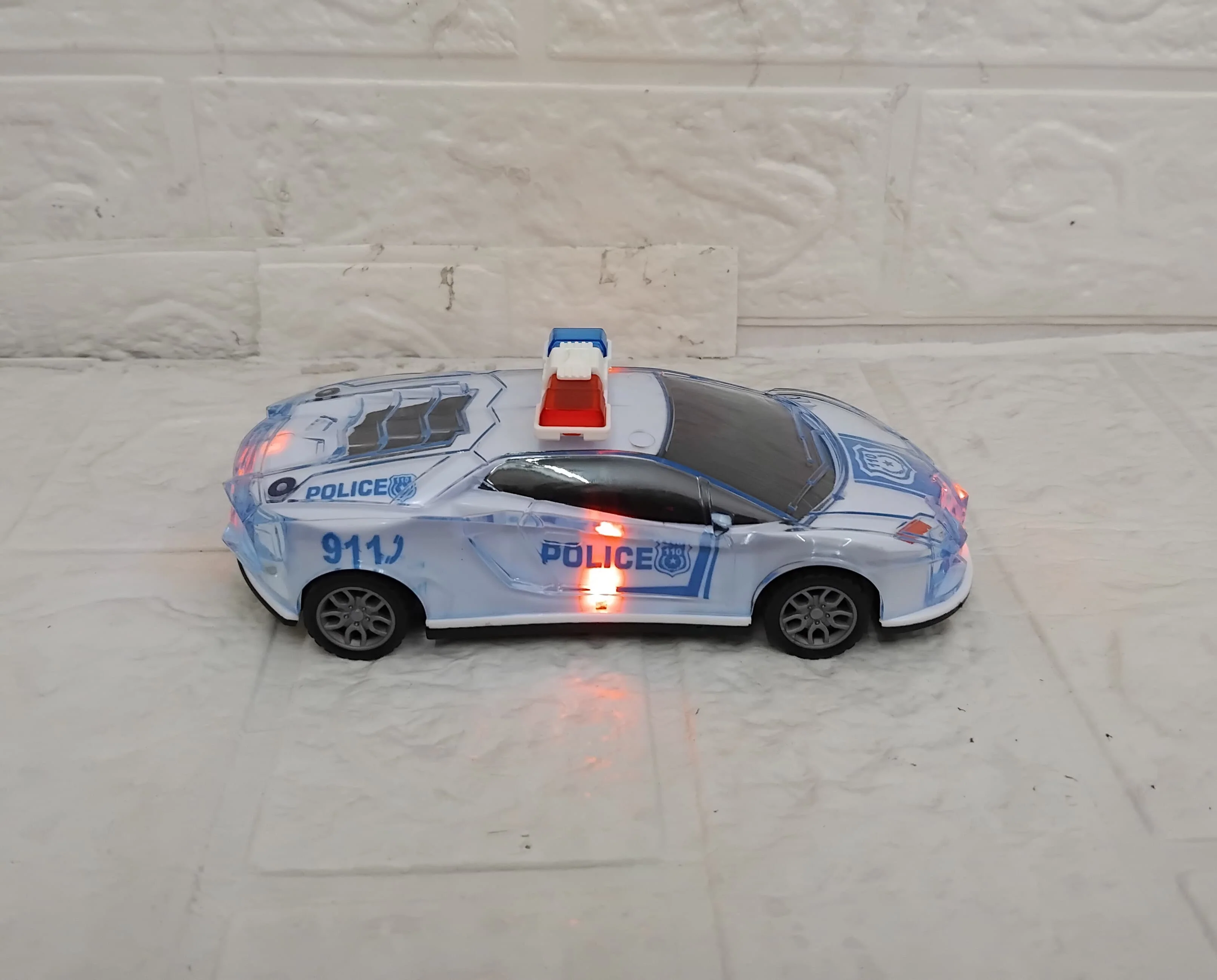 AM3449 Police Car with Lights and Sound Friction Power Car Toy - Image 8