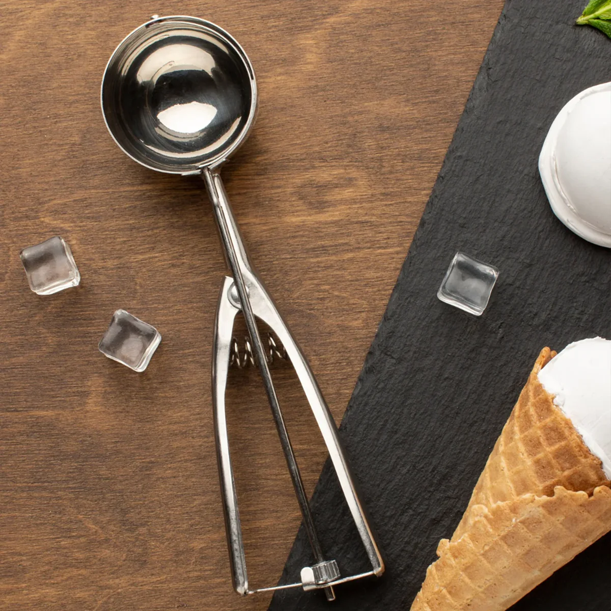 AM6722 Stainless Steel Ice Cream Scoop with Trigger - Image 5