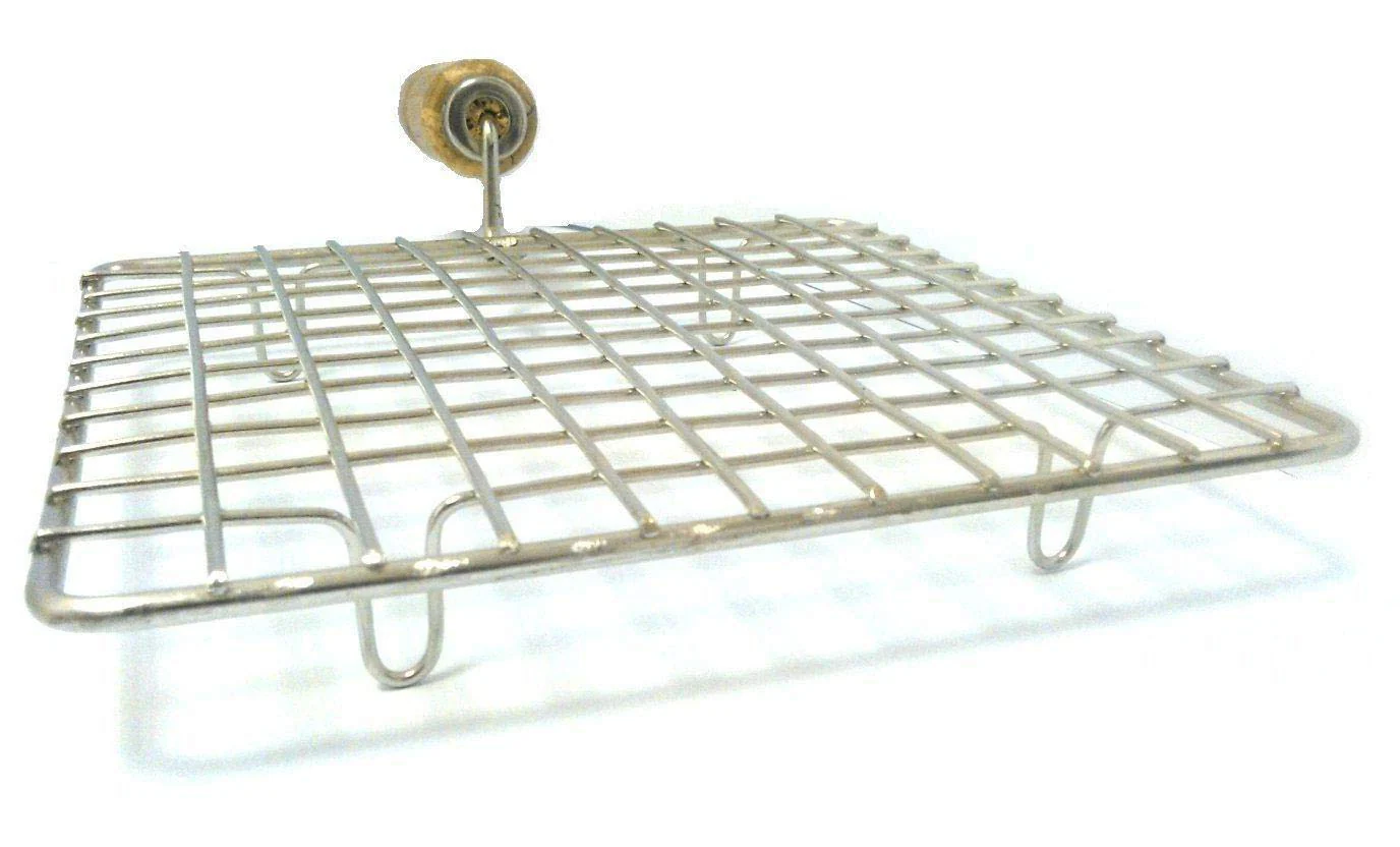 3014 Stainless Steel Square Papad Jali with Handle(17CM X 17CM ) - Image 2