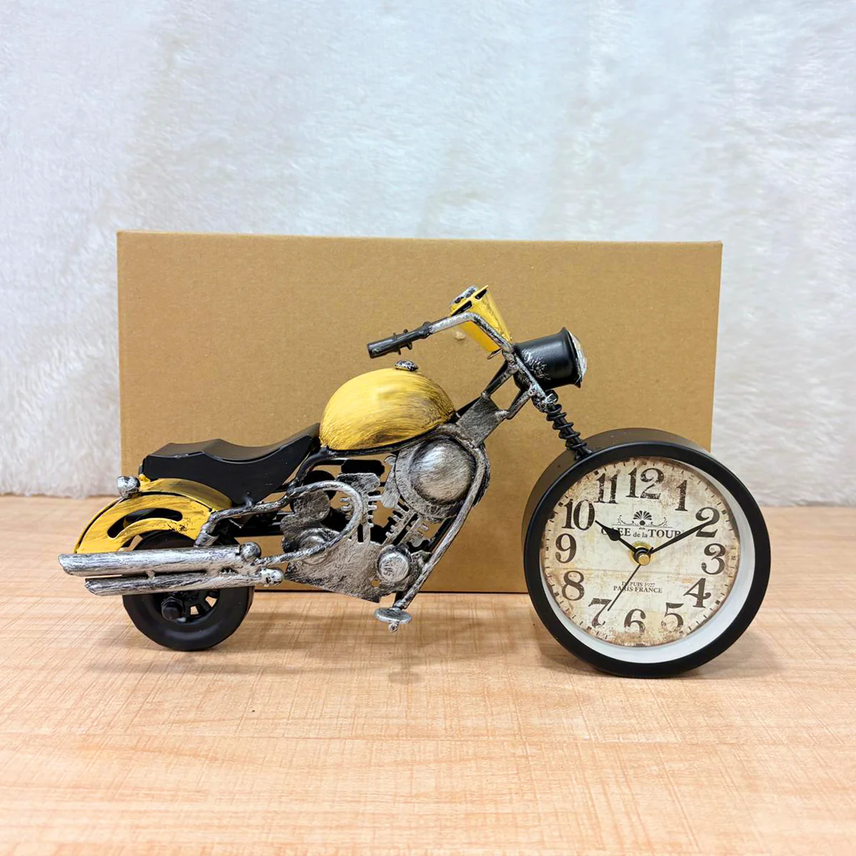 TM0113 Vintage Cruiser Motorcycle Table Clock β Retro Industrial Metal Bike Desk Ornament - Pack Of 1 - Image 5